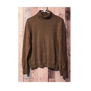 Orvis Cashmere Turtleneck sweater, L